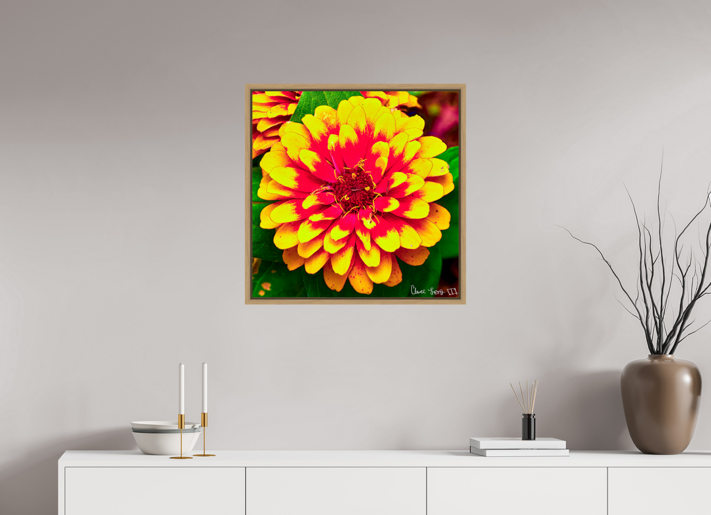 25 x 25″, Floater Frame Natural Oak Radiance