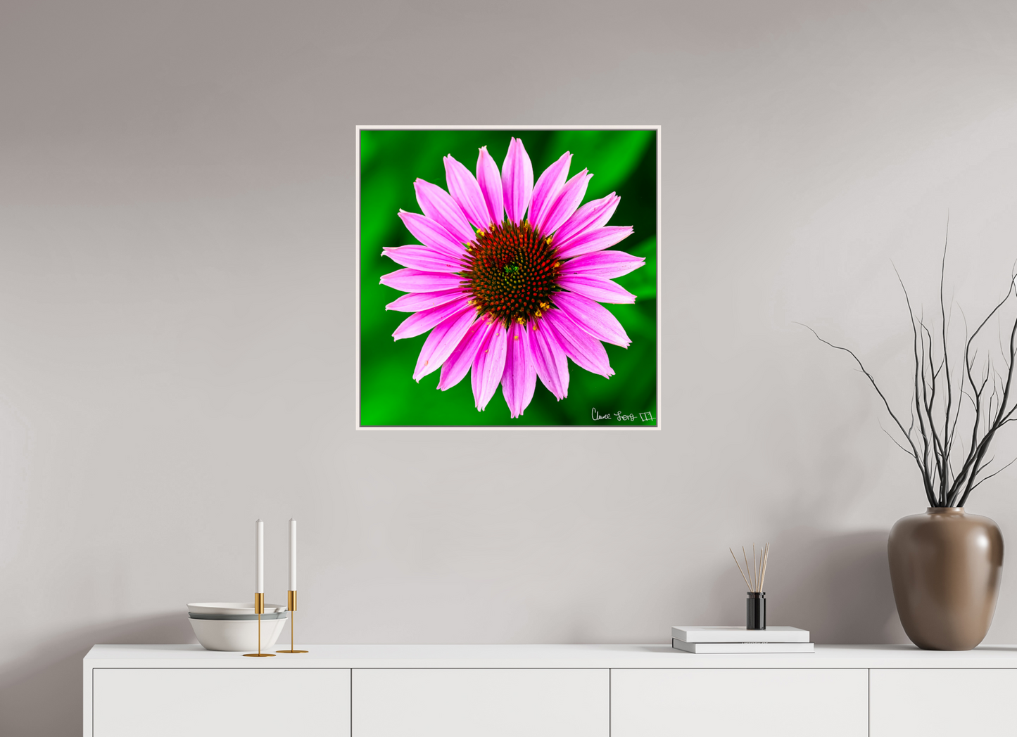 25 x 25″, Floater Frame Maple White Icosidigon