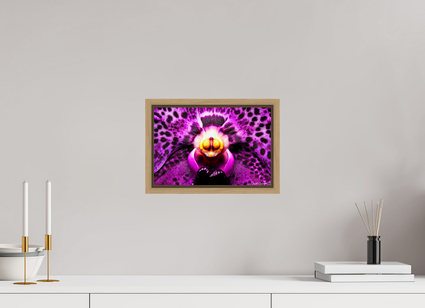 12 x 8″, Floater Frame Natural Oak Piercing Gaze