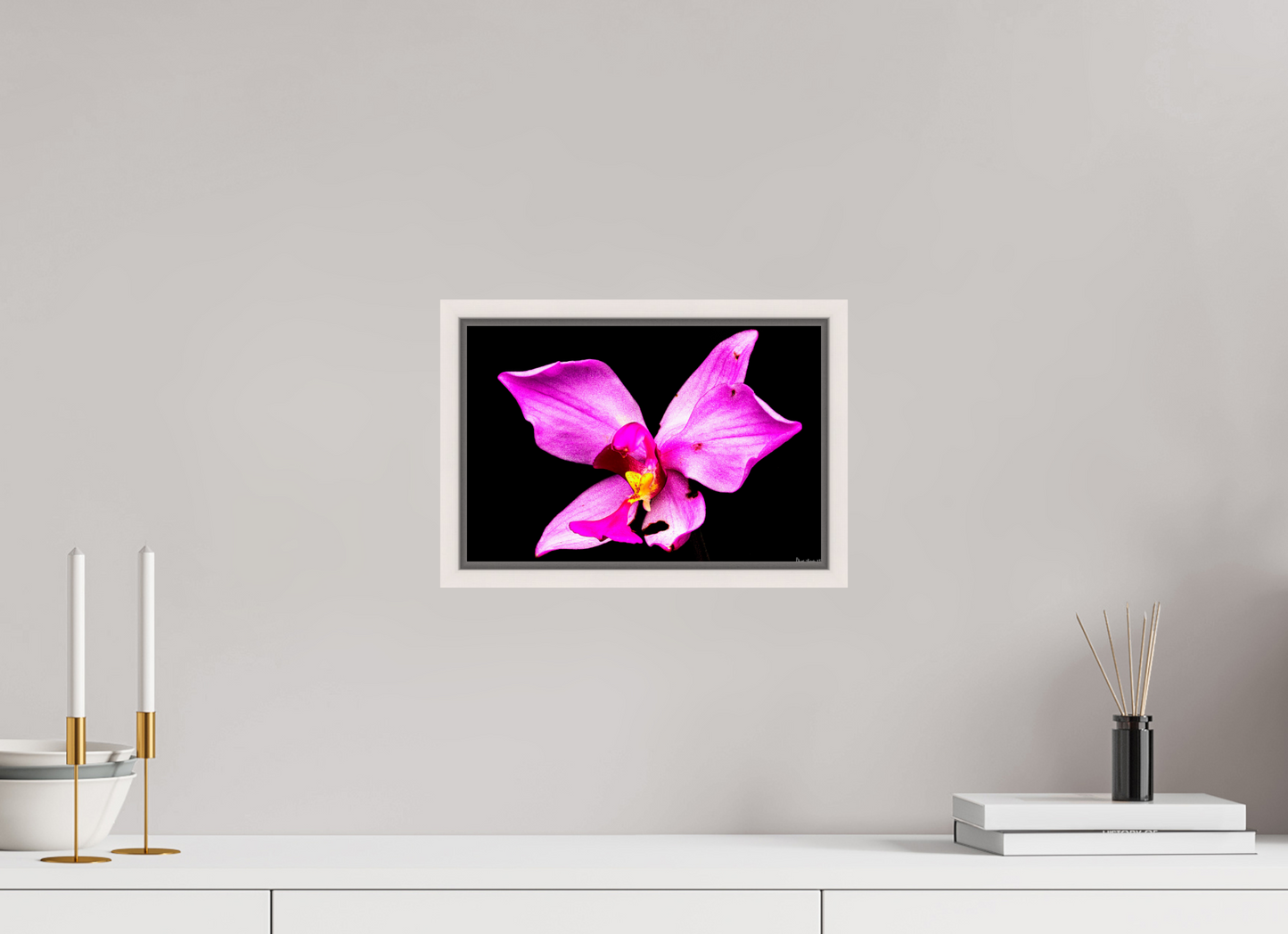 12 x 8″, Floater Frame Maple White Efflorescence