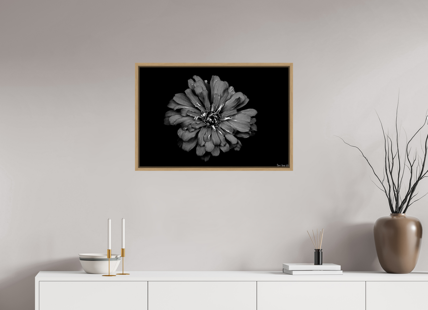 30 x 20″, Floater Frame Natural Oak Carbon Zinnia