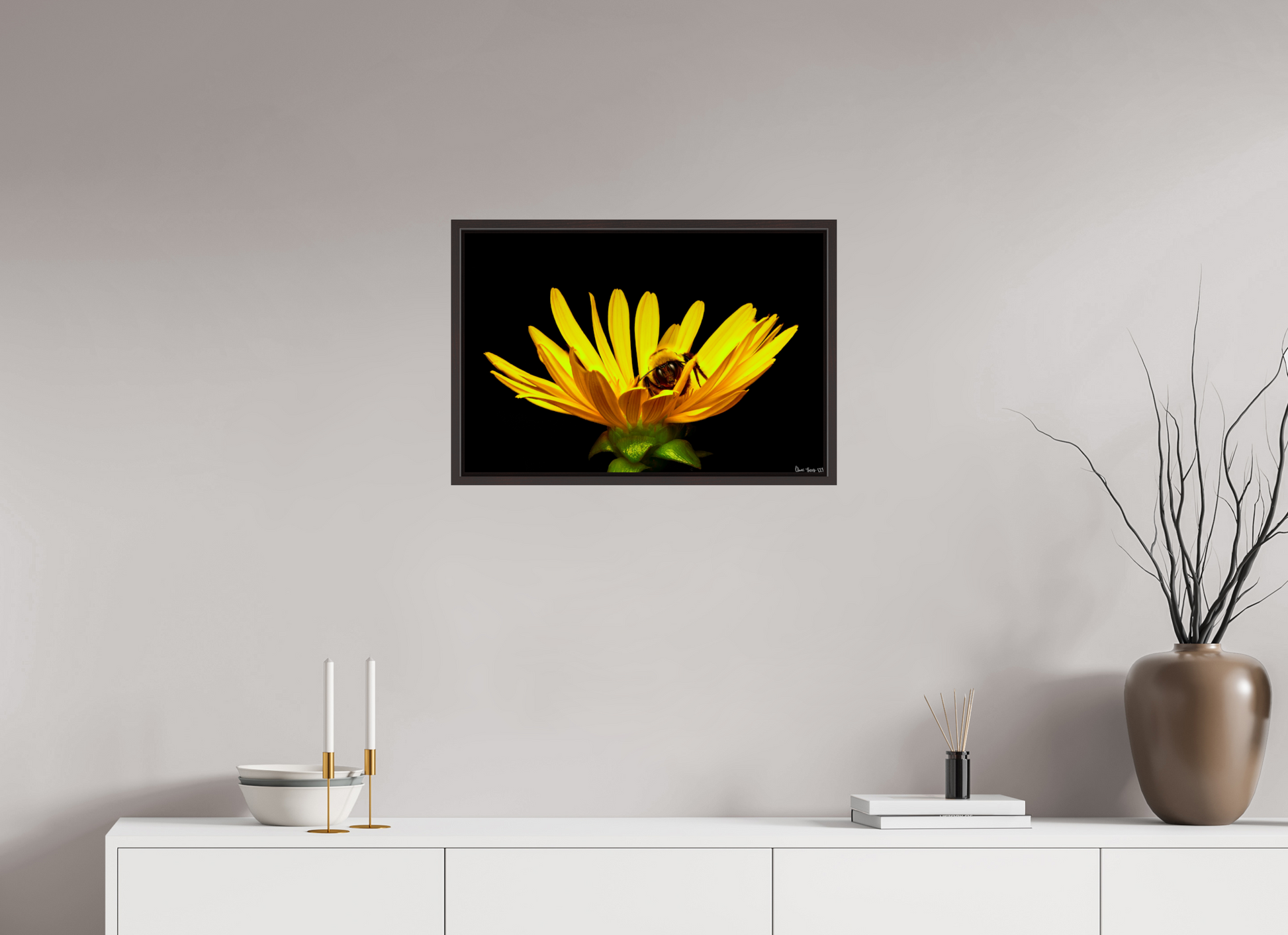 24 x 16″, Floater Frame Alder Brown Sweet Dreams