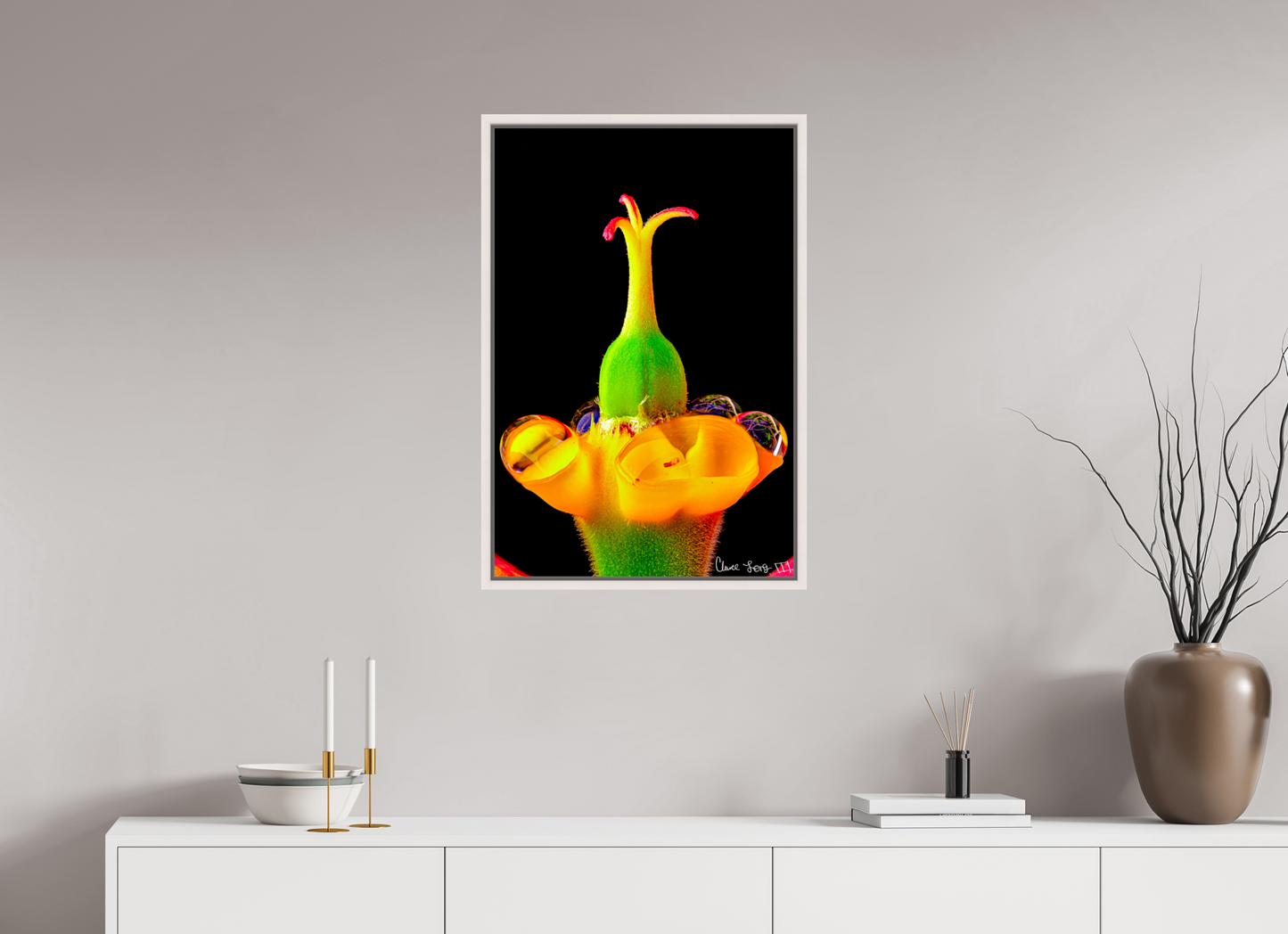 20 x 30″, Floater Frame Maple White Bubble Fountain