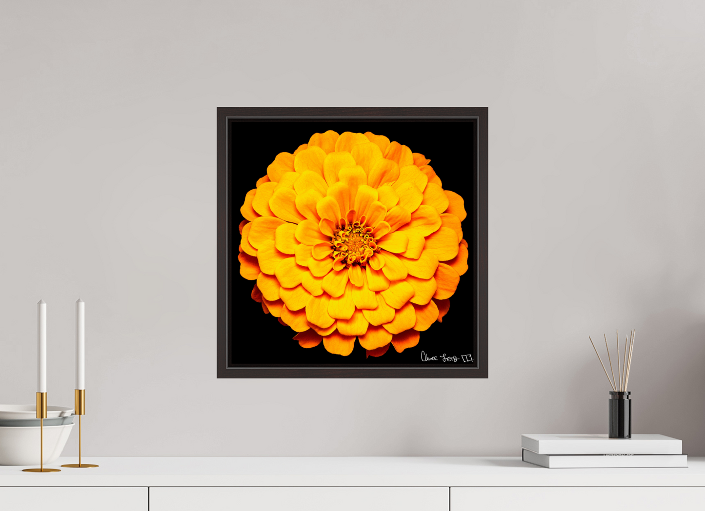 15 x 15″, Floater Frame Alder Brown Midnight Sun