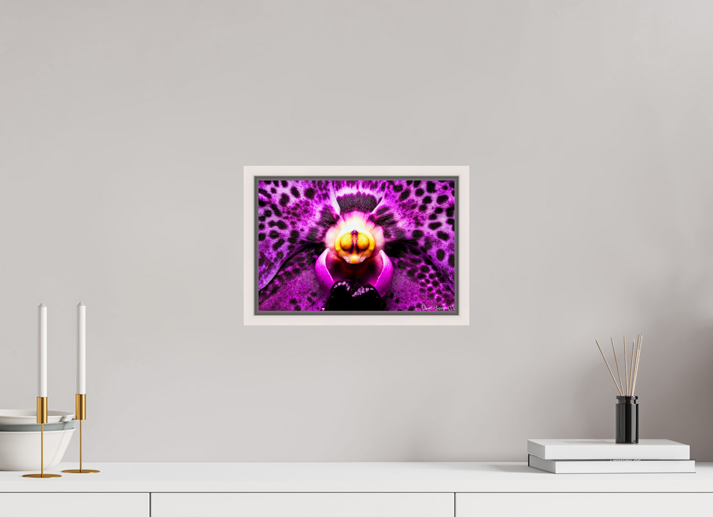 12 x 8″, Floater Frame Maple White Piercing Gaze