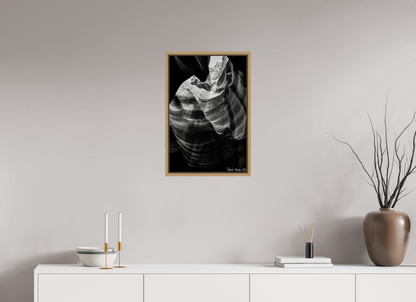 16 x 24″, Floater Frame Natural Oak Overtime