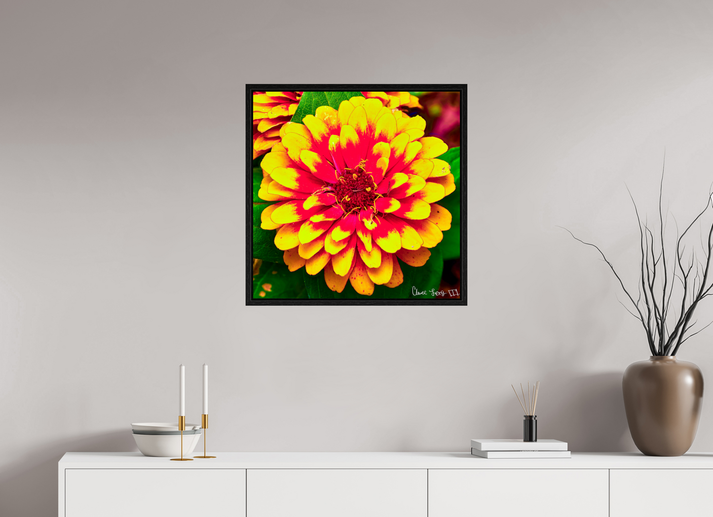 25 x 25″, Floater Frame Black Oak Radiance