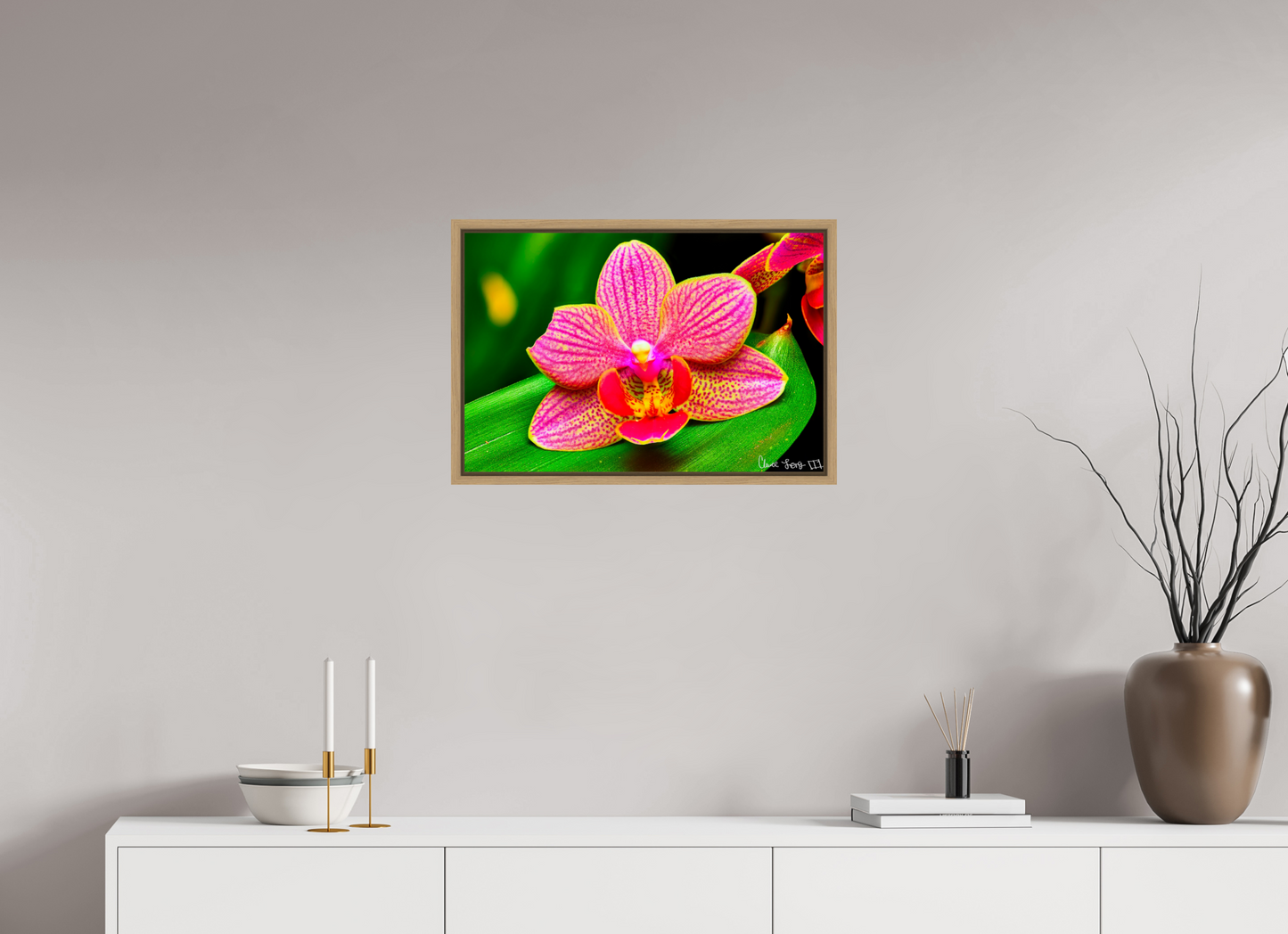 24 x 16″, Floater Frame Natural Oak Vigorous Orchid
